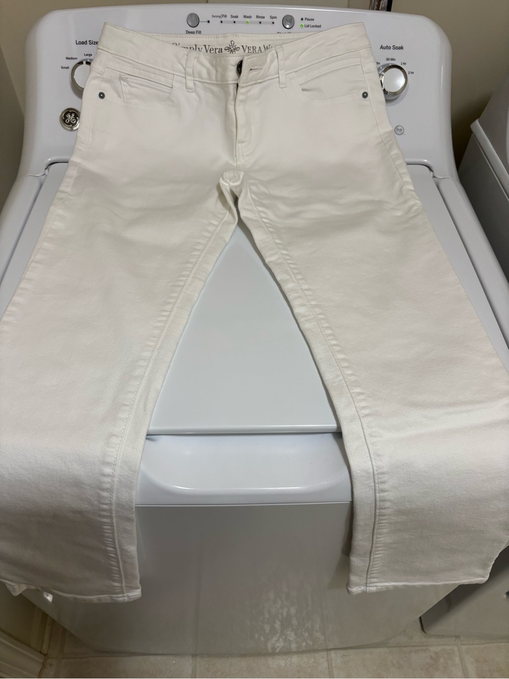 Simply Vera Vera Wang Women's White Jeans